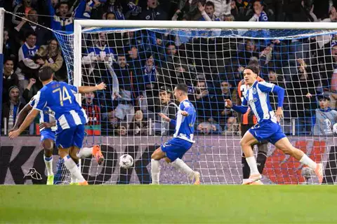 دقيقة بدقيقة.. بورتو 1-0 نيس.. هدف سريع